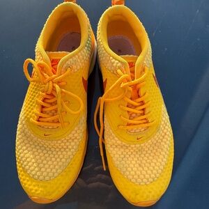 Nike Yellow Women's Shoes